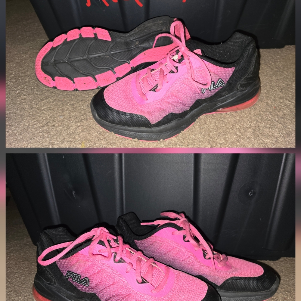 Fila Black and Pink Sneakers